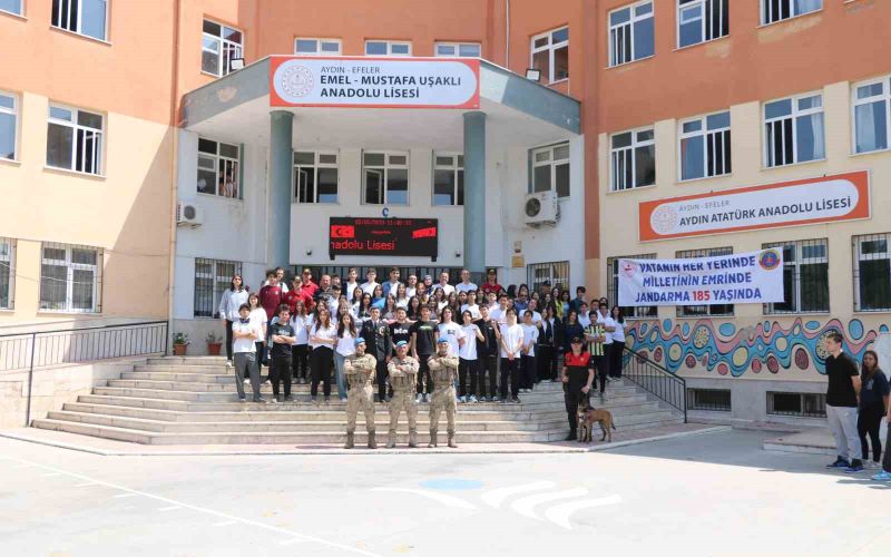 Aydın’da Jandarmanın Çalışmaları Lise Öğrencilerine Tanıtıldı