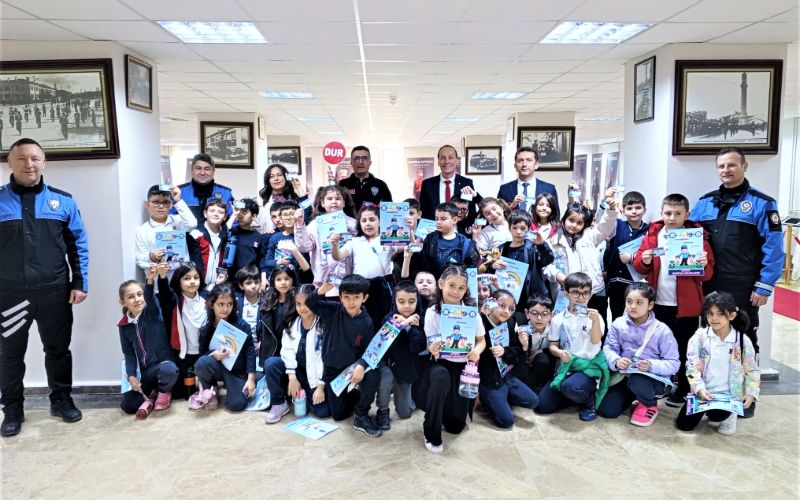 Çorum Emniyet Müdürlüğü, Öğrencilere Polislik Mesleğini Tanıttı