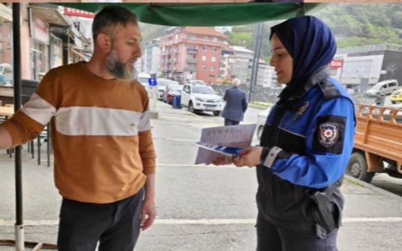  Trabzon Emniyet Müdürlüğü Yomra’da KADES ve Dolandırıcılık Konularında Bilgilendirme Gerçekleştirildi