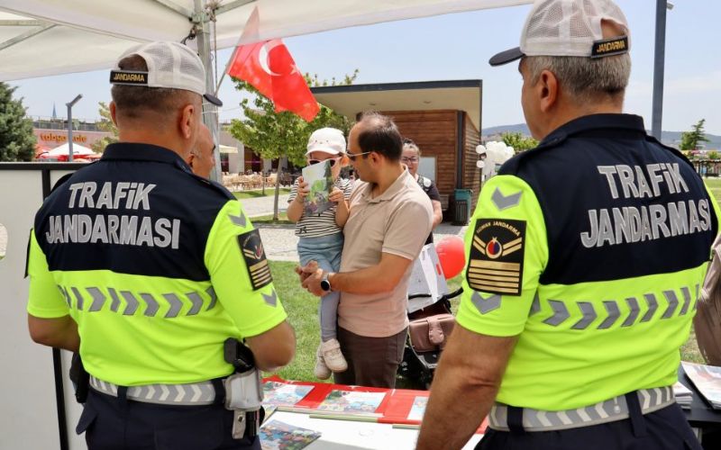 Çanakkale'de Jandarma Çocuklarla Buluştu