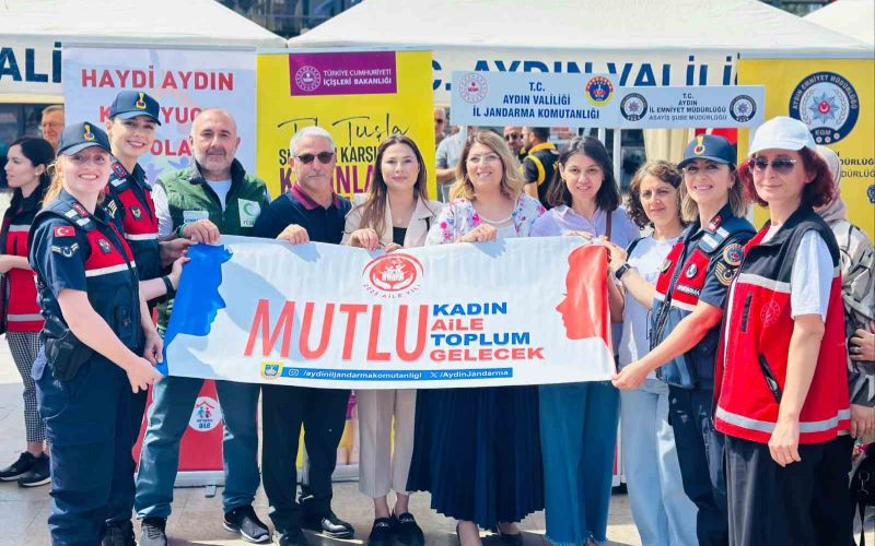 Aydın İl Jandarma Komutanlığı Vatandaşları Aile Günü’nde Bilgilendirdi