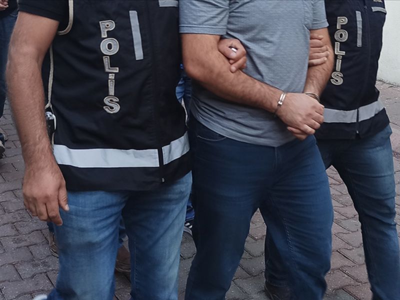 Ankara'da FETÖ/PDY Silahlı Terör Örgütü Mensuplarına Yönelik Yapılan Aramalarda 13 Şüpheli Yakalanarak Gözaltına Alındı