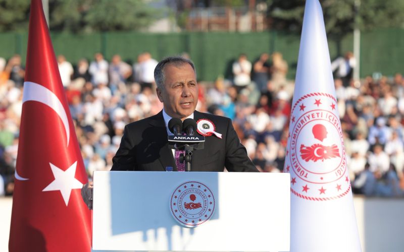 Cumhurbaşkanımız Sn. Recep Tayyip Erdoğan’ın Teşrifleriyle, Bakanımız Sn. Yerlikaya'nın Katılımıyla Polis Akademisi Mezuniyet Töreni Gerçekleştirildi