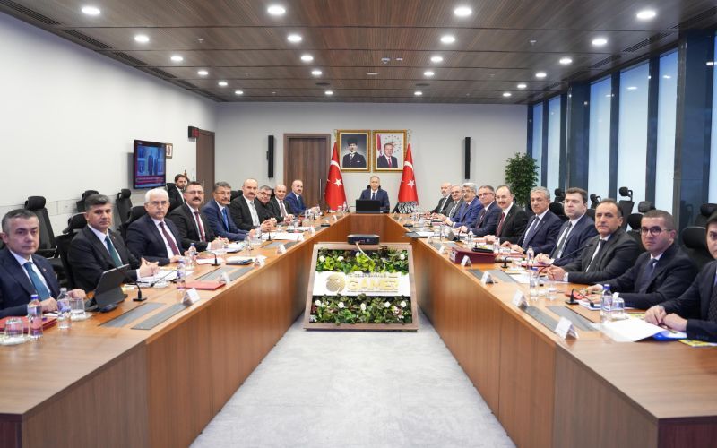 İçişleri Bakanımız Sayın Ali Yerlikaya'nın Başkanlığında 51 İlimizin Valileriyle Birlikte Video Konferans Toplantısı Gerçekleştirildi