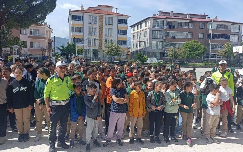 Jandarma Timi Öğrencilerine Eğitim Verdi